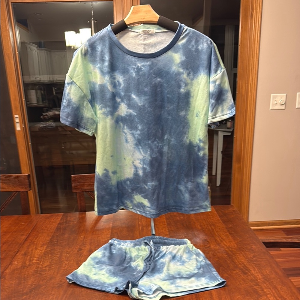 Women's Tie-Dye Pajama Set - Blue and Green